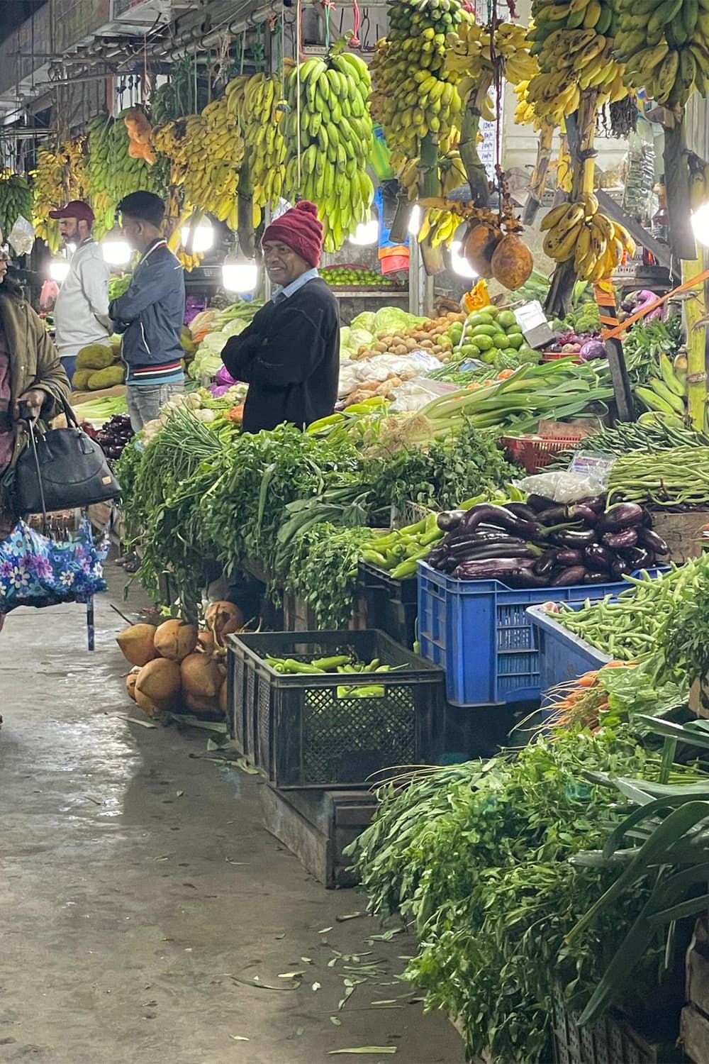 bustling-markets